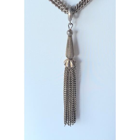 Tassel Necklace Vintage Gold Antiqued Spring Closure - Picture 5 of 5